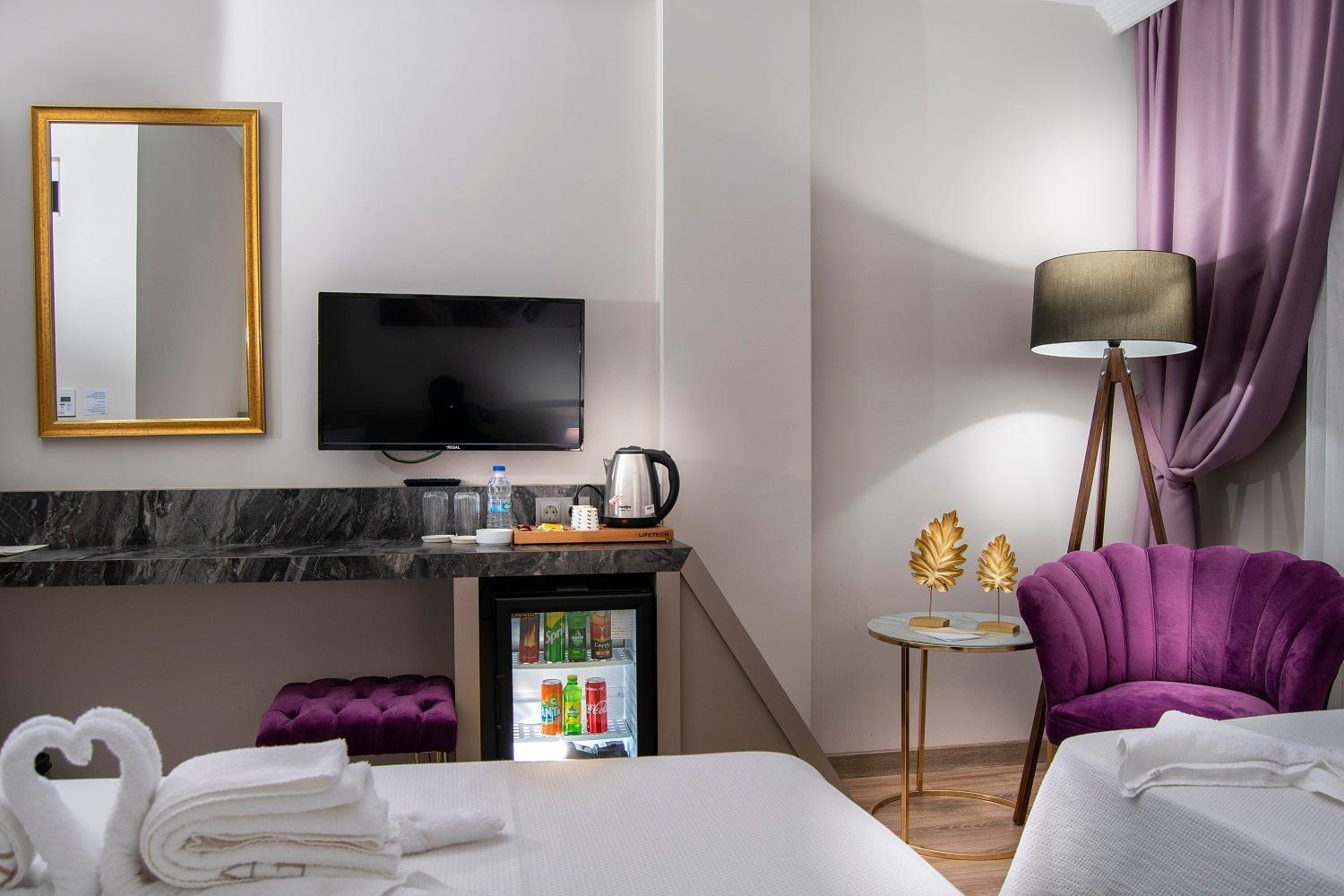 The Nova Hotel ヤロヴァ エクステリア 写真